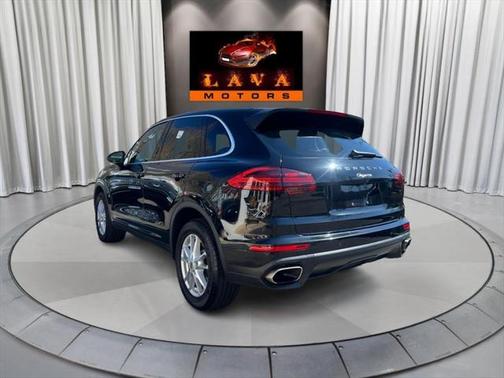 2016 Porsche Cayenne Base