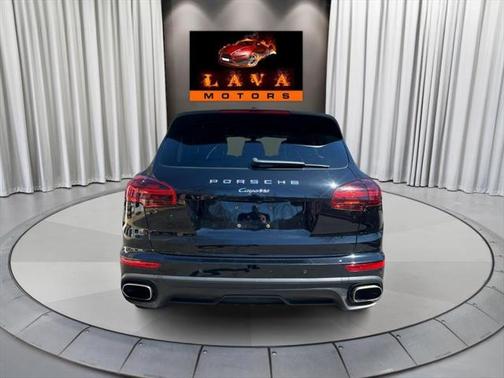 2016 Porsche Cayenne Base
