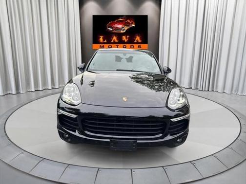 2016 Porsche Cayenne Base