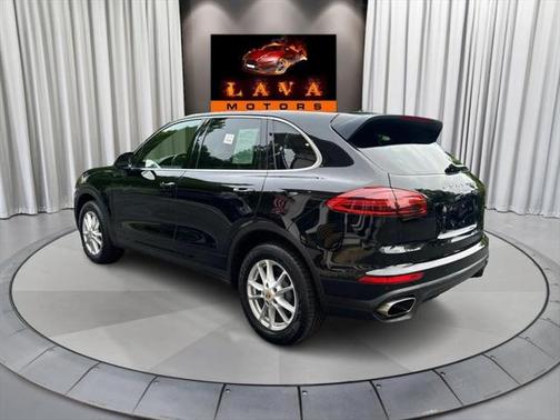 2016 Porsche Cayenne Base