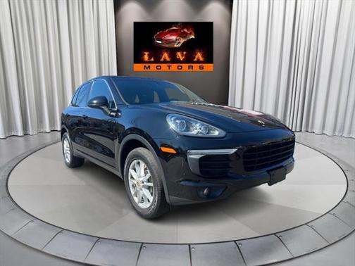 2016 Porsche Cayenne Base