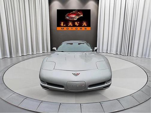 2004 Chevrolet Corvette Base
