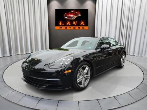2018 Porsche Panamera 4