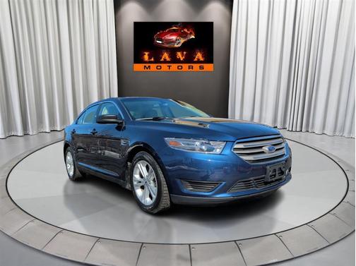 2016 Ford Taurus SE