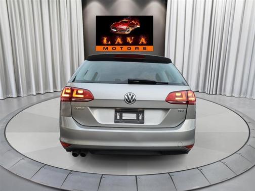 2015 Volkswagen Golf SportWagen TDI SEL 4-Door