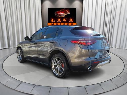 2018 Alfa Romeo Stelvio Ti Sport