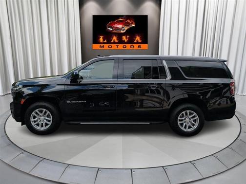 Black 2021 Chevrolet Suburban LT