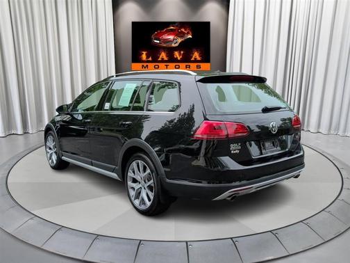 Deep Black Pearl 2017 Volkswagen Golf Alltrack TSI SEL