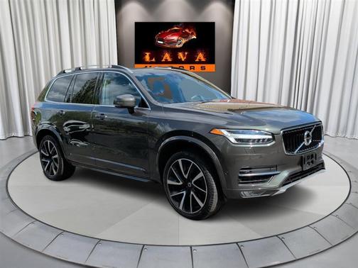 Pine Grey Metallic 2018 Volvo XC90 T6 Momentum