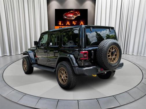 Black Clearcoat 2020 Jeep Wrangler Unlimited Sahara