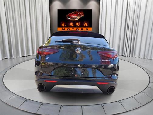 2018 Alfa Romeo Stelvio Ti Sport