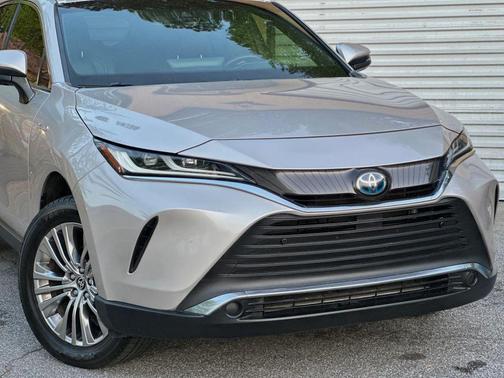 2021 Toyota Venza XLE