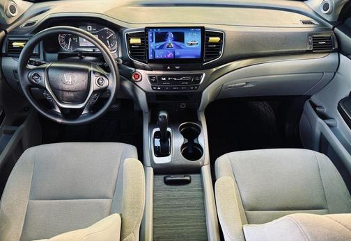 Modern Steel Metallic 2016 Honda Pilot LX