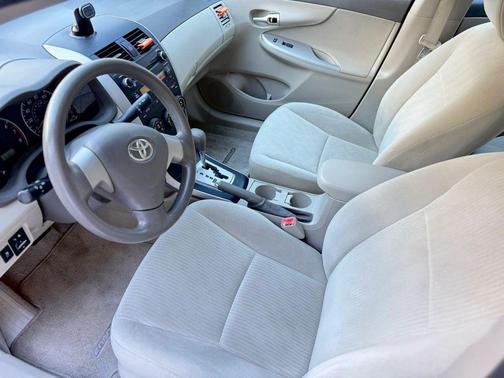 2010 Toyota Corolla XLE
