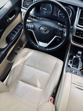 2018 Toyota Highlander Limited Platinum