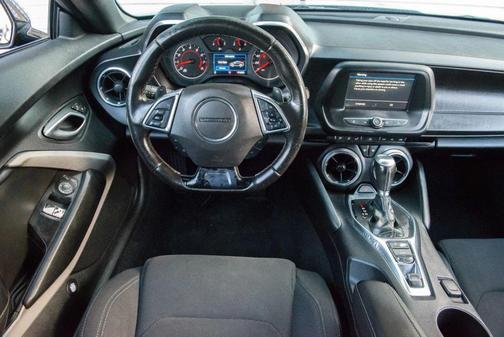 2019 Chevrolet Camaro 1LS