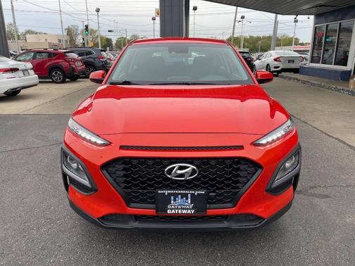 Sunset Orange 2019 Hyundai KONA SE