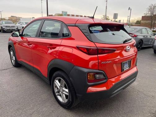Sunset Orange 2019 Hyundai KONA SE