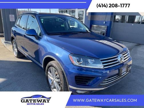 2016 Volkswagen Touareg VR6 Lux