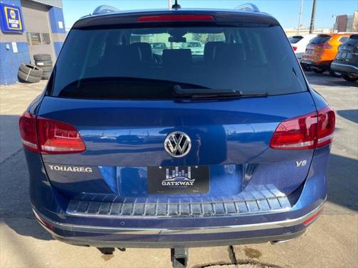 2016 Volkswagen Touareg VR6 Lux