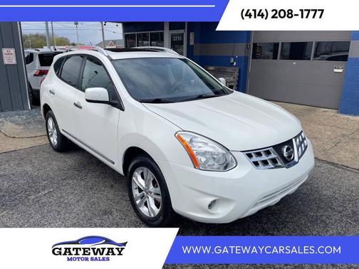 Pearl White 2013 Nissan Rogue SV