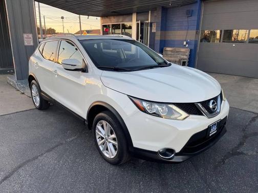 2017 Nissan Rogue Sport SV