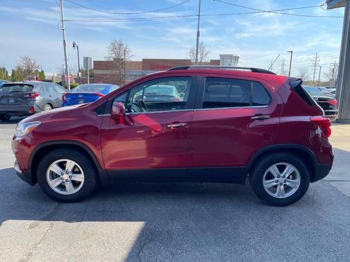 Cajun Red Tintcoat 2019 Chevrolet Trax LT