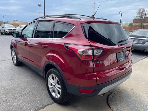 Ruby Red Metallic Tinted Clearcoat 2018 Ford Escape SEL