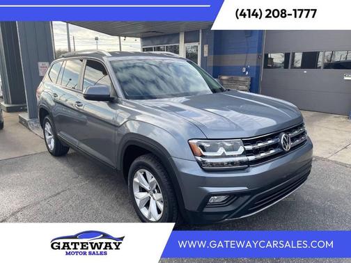 Platinum Gray Metallic 2019 Volkswagen Atlas 2.0T SE