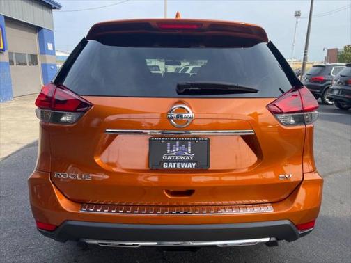 2018 Nissan Rogue SV