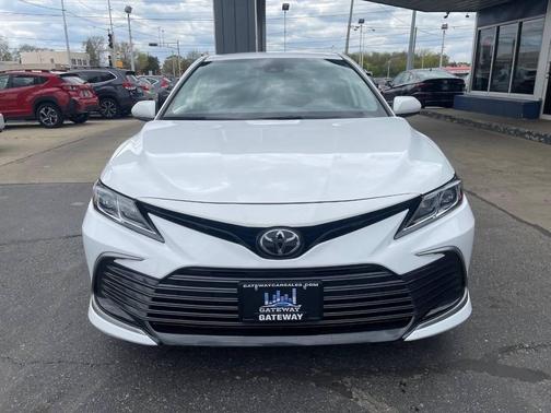 Ice Cap 2023 Toyota Camry LE