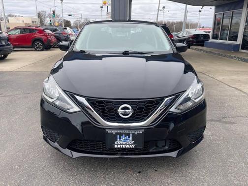 Super Black 2018 Nissan Sentra SV