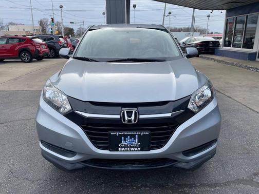 Modern Steel Metallic 2018 Honda HR-V LX