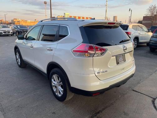 2015 Nissan Rogue SV