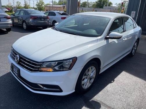 2016 Volkswagen Passat 1.8T S