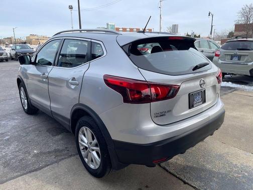 2017 Nissan Rogue Sport SV