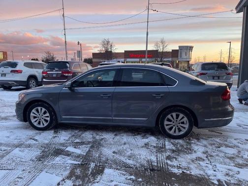 2017 Volkswagen Passat 1.8T S