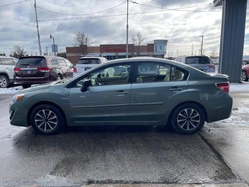 2016 Subaru Impreza 2.0i