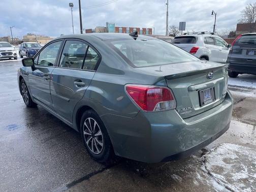 2016 Subaru Impreza 2.0i