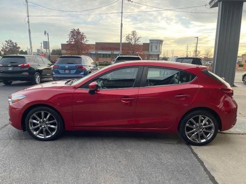 2018 Mazda Mazda3 Touring