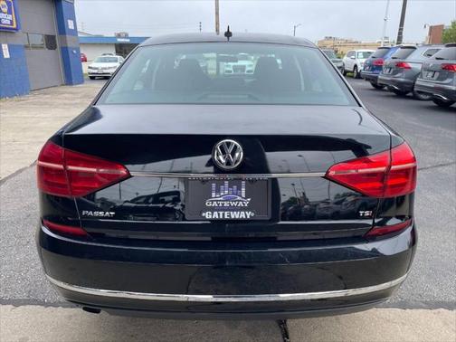 2016 Volkswagen Passat 1.8T S