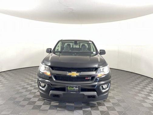 Photo 2 of 33 of 2019 Chevrolet Colorado Z71