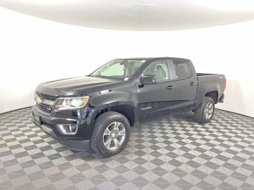 Photo 3 of 33 of 2019 Chevrolet Colorado Z71
