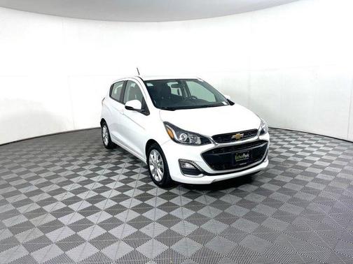 Photo 1 of 33 of 2020 Chevrolet Spark 1LT