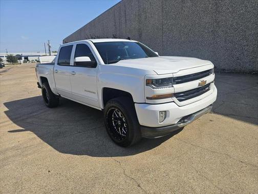 2017 Chevrolet Silverado 1500 2LT