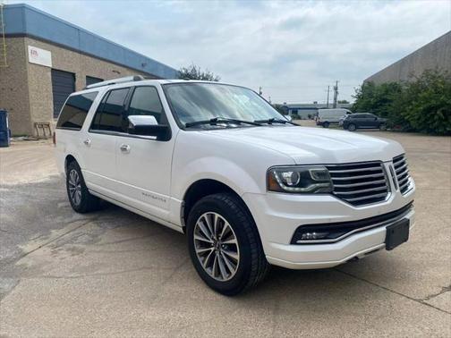 2017 Lincoln Navigator Select