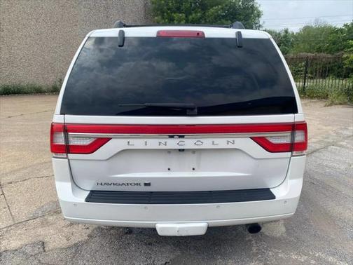 2017 Lincoln Navigator Select