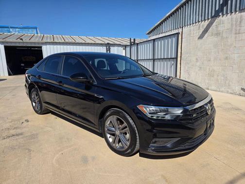 2021 Volkswagen Jetta 1.4T R-Line