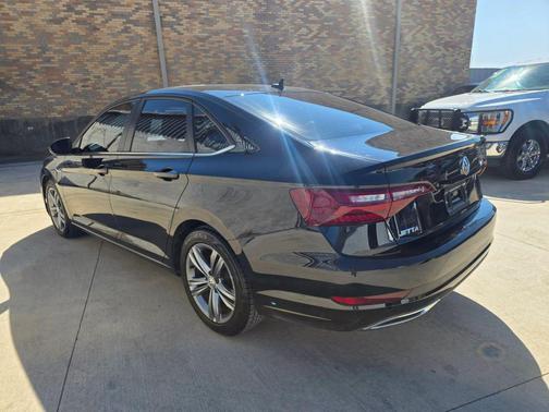 2021 Volkswagen Jetta 1.4T R-Line