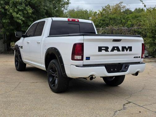 2017 RAM 1500 Night Crew Cab 4x4 5'7' Box